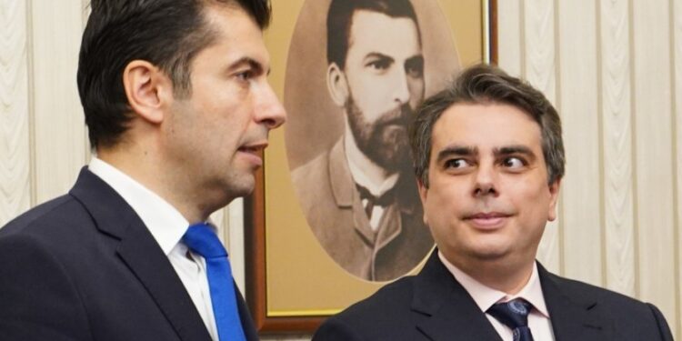 Ето как Киро&Асен прибраха 111 млн. от джоба ни през „Булгаргаз“