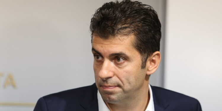 Шефът на австрийския парламент уличи Кирил Петков в лъжа
