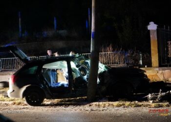 Кола с мигранти катастрофира в Елхово