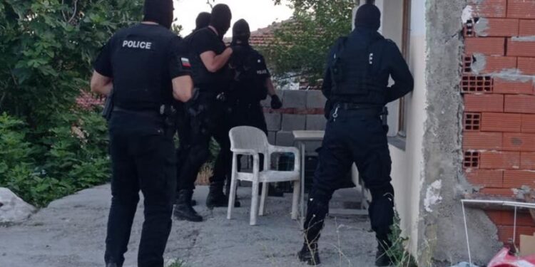 Тече акция срещу купуване на гласове в Бургаско