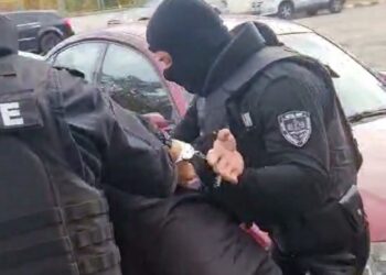 Задържаха цяло семейство за изборна търговия в Димитровградско