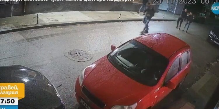 Младежи системно трошат автомобили в Добрич