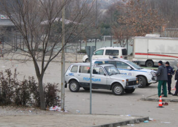 Откриха безжизнено тяло на мъж до стадион в Симитли (СНИМКА)