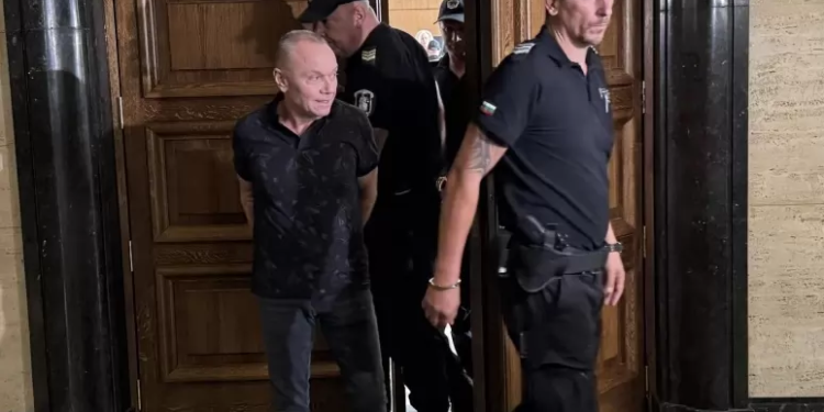 Основният обвиняем за корупционните схеми на “Промяната” в митниците остава в ареста