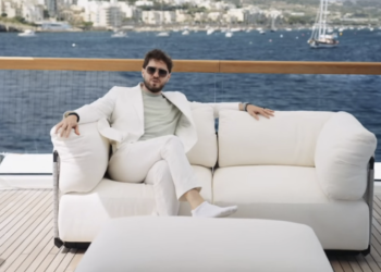 Хазартният бос Георги Папазки купи яхта за над 100 млн. лв., нае Гери Малкоданска и мъжа й да му лъскат имиджа