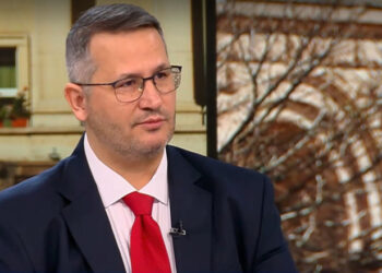 ЛУД? Христанов изгонен от ПП заради “психическа нестабилност”