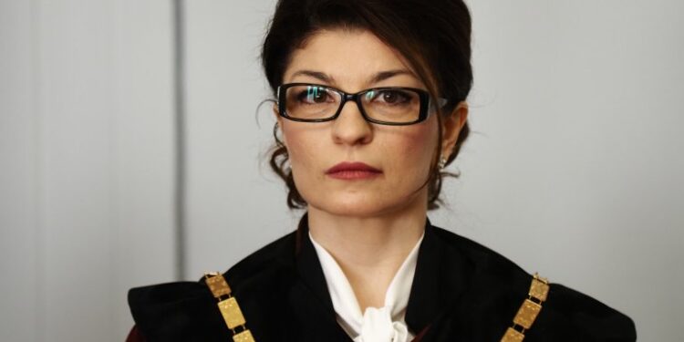 Десислава Атанасова публикува турски документ, според който е летяла само София-Истанбул-София