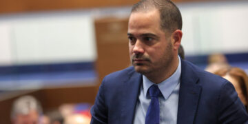 Калин Стоянов поиска прокуратурата да провери Демерджиев, ГДБОП и ДАНС заради справките за полетите на Пеевски