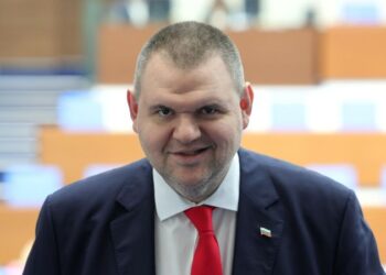 Делян Пеевски поздрави МВР за празника и 147 години от създаването му